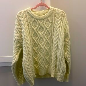 Light green Daily drills sweater size XS/S